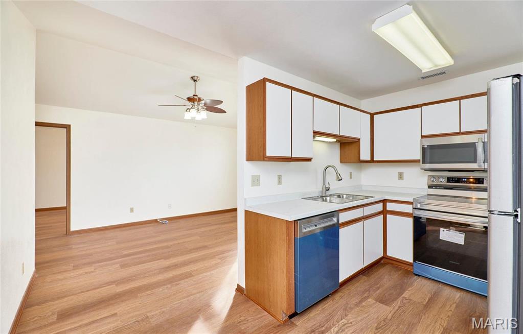 Victoria Crossing Two At The - Residential Lease