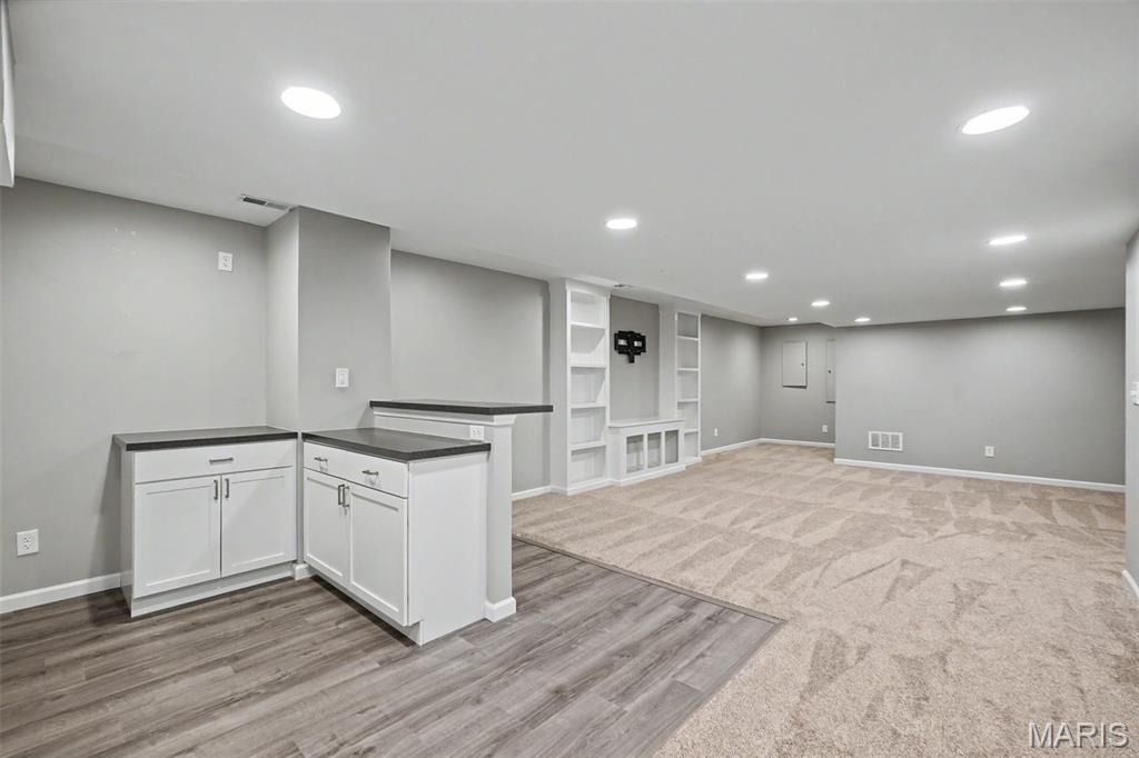 Carlton Glen Estate #9 - Residential