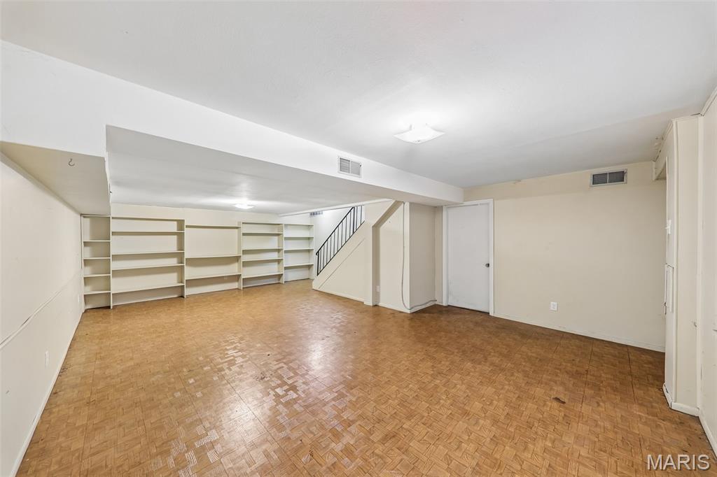 Forum West Condo Sec Ii - Residential