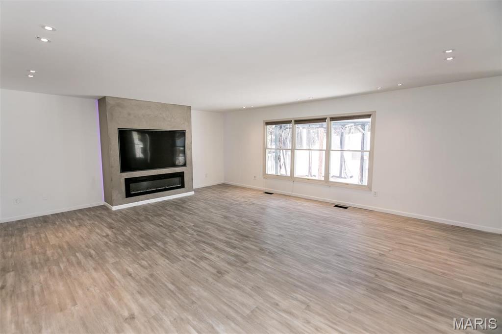 Emerald Place #1 - Residential Lease