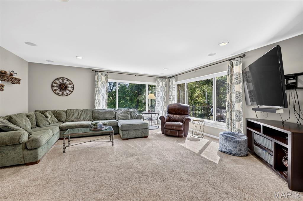 Chaminade Park - Residential