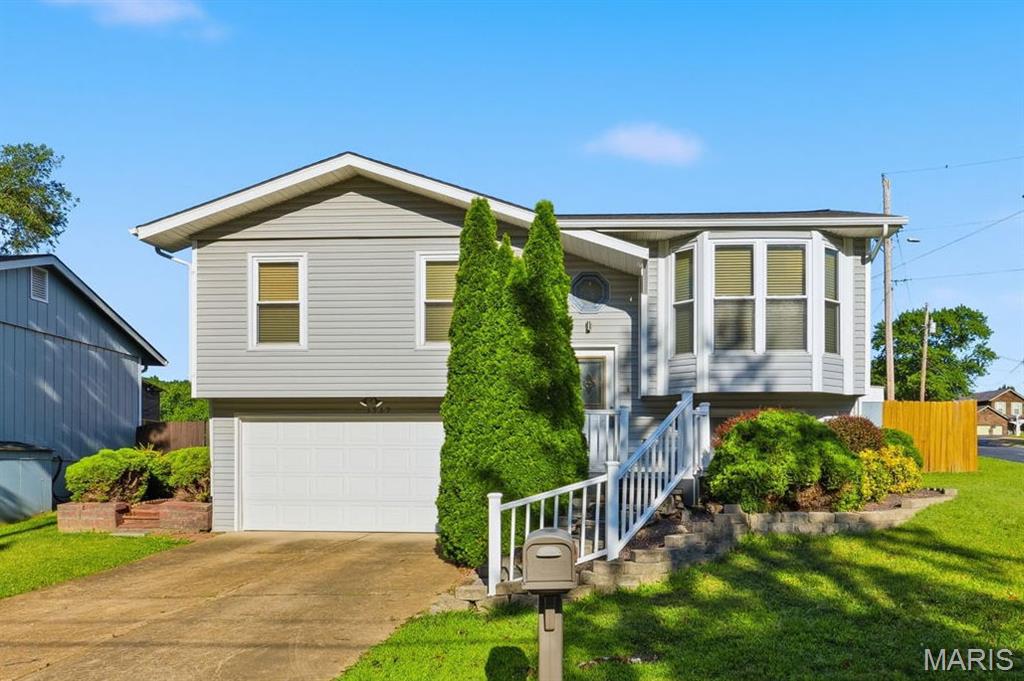Terric Manor 02 - Residential