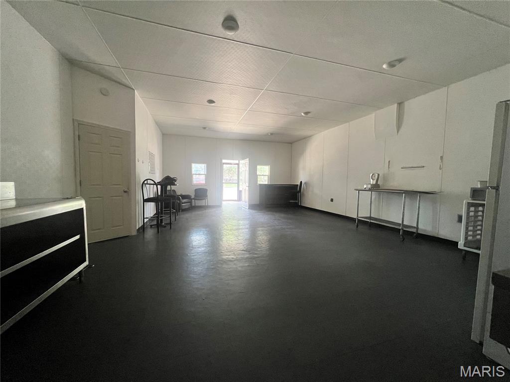 Litchfield - Commercial Sale