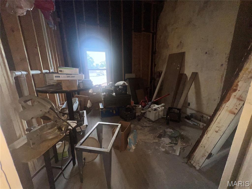 Litchfield - Commercial Sale