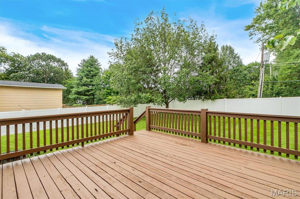 Sorrento 5 - Residential Lease