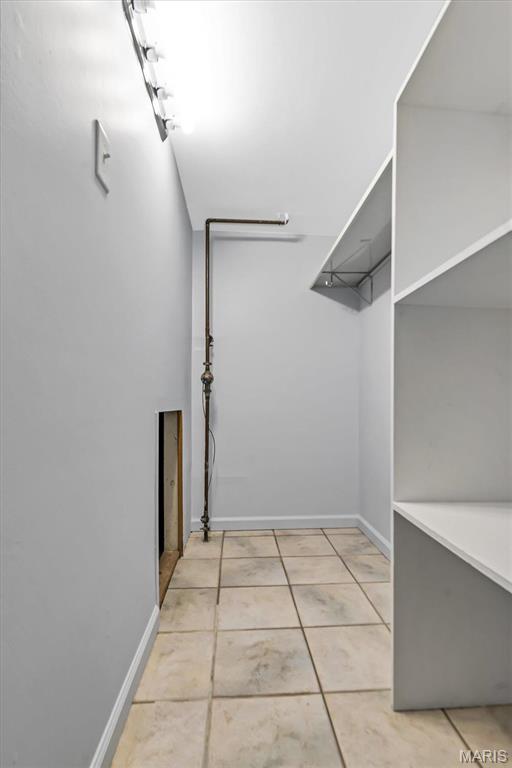 Sorrento 5 - Residential Lease