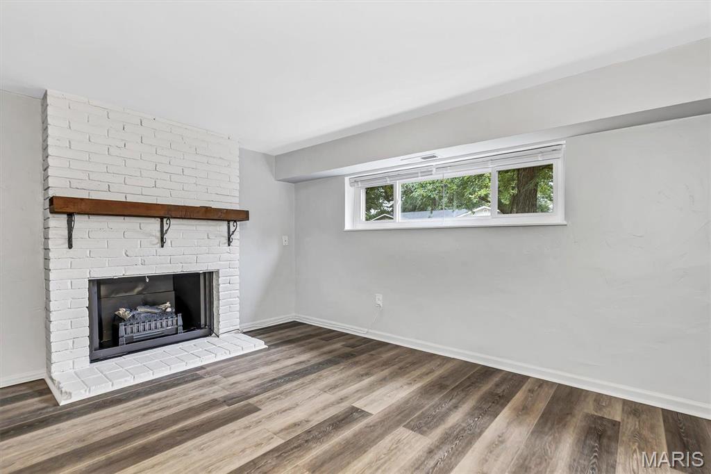 Sorrento 5 - Residential Lease