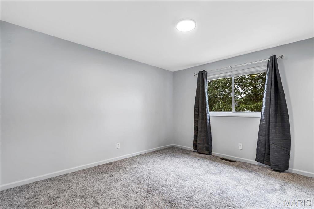 Sorrento 5 - Residential Lease
