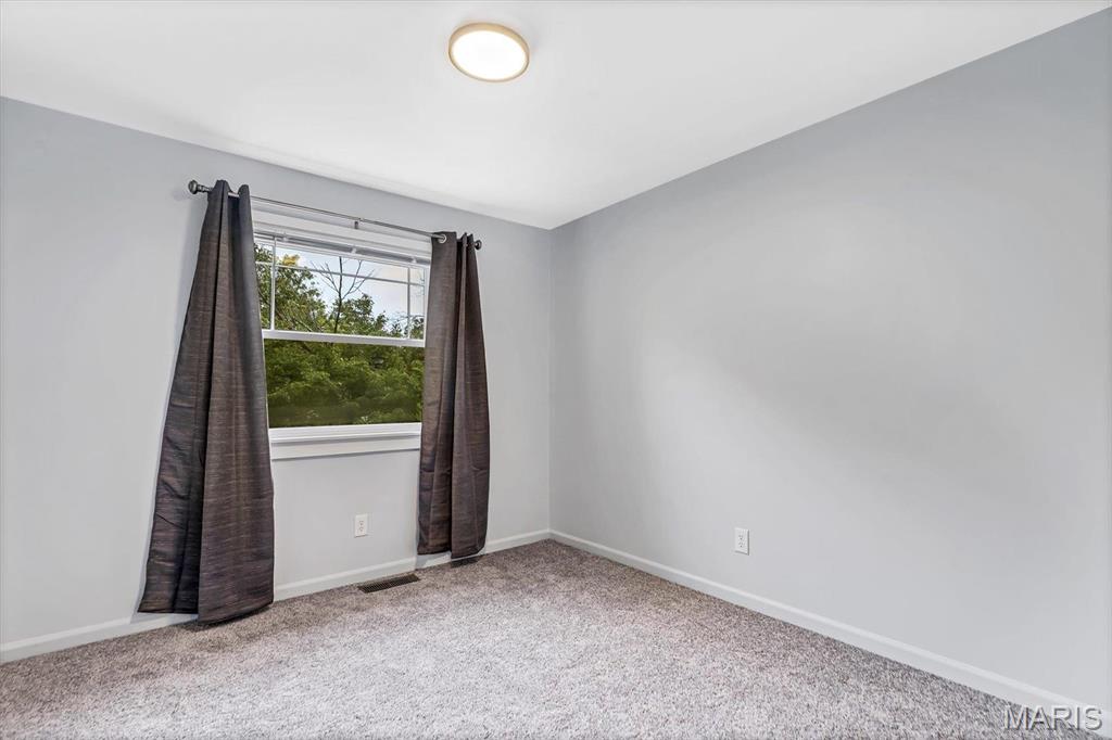 Sorrento 5 - Residential Lease