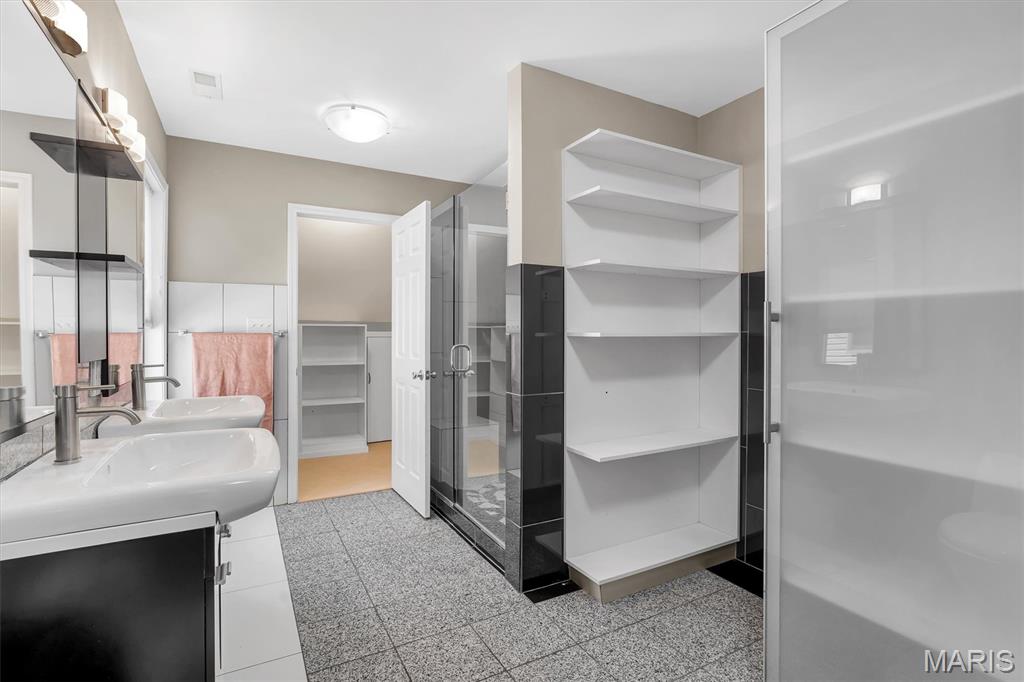 Maddenville - Residential
