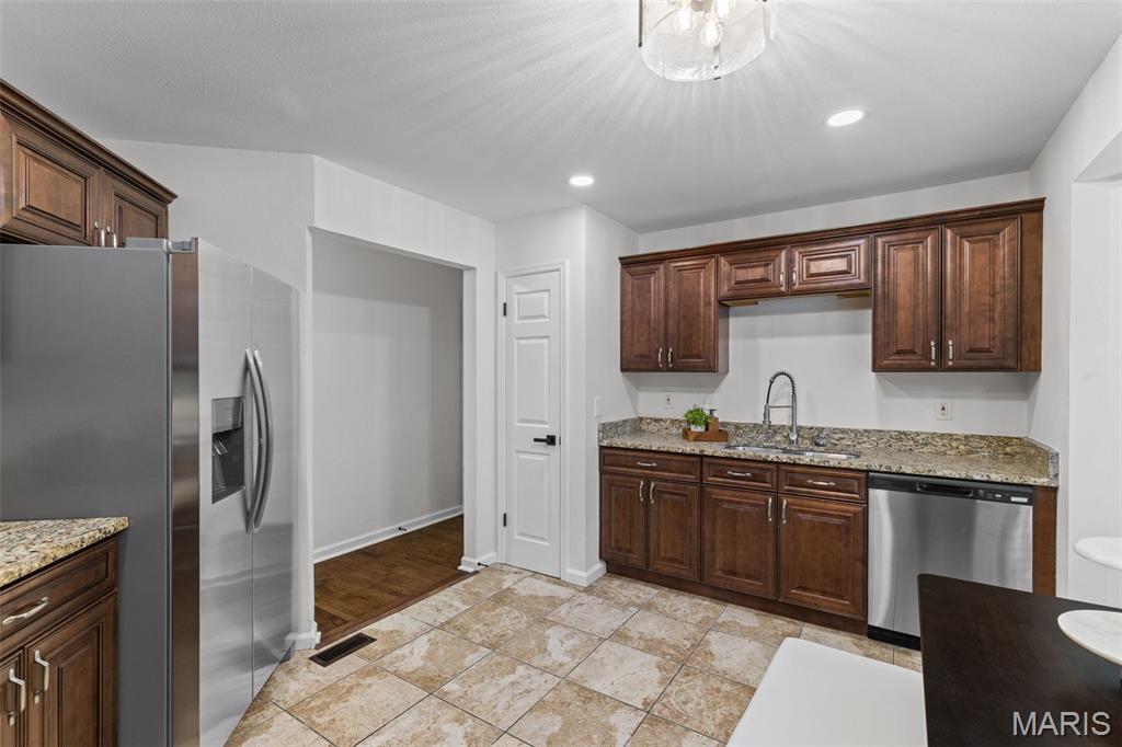 Fox Lake 6 - Residential