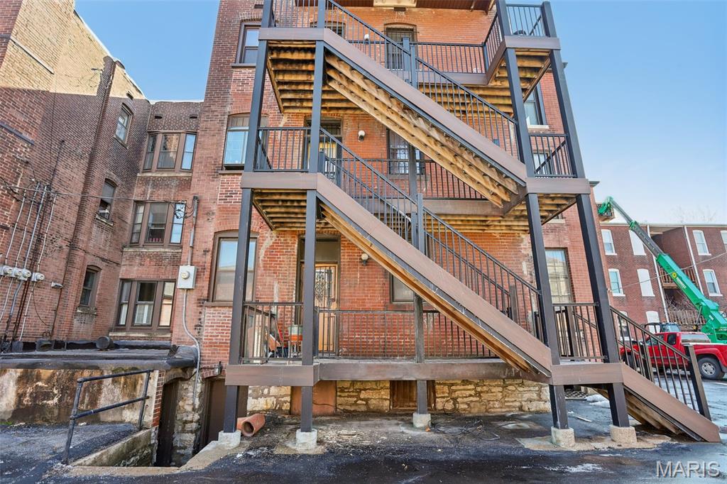 Waterman Condo 01 - Residential Lease