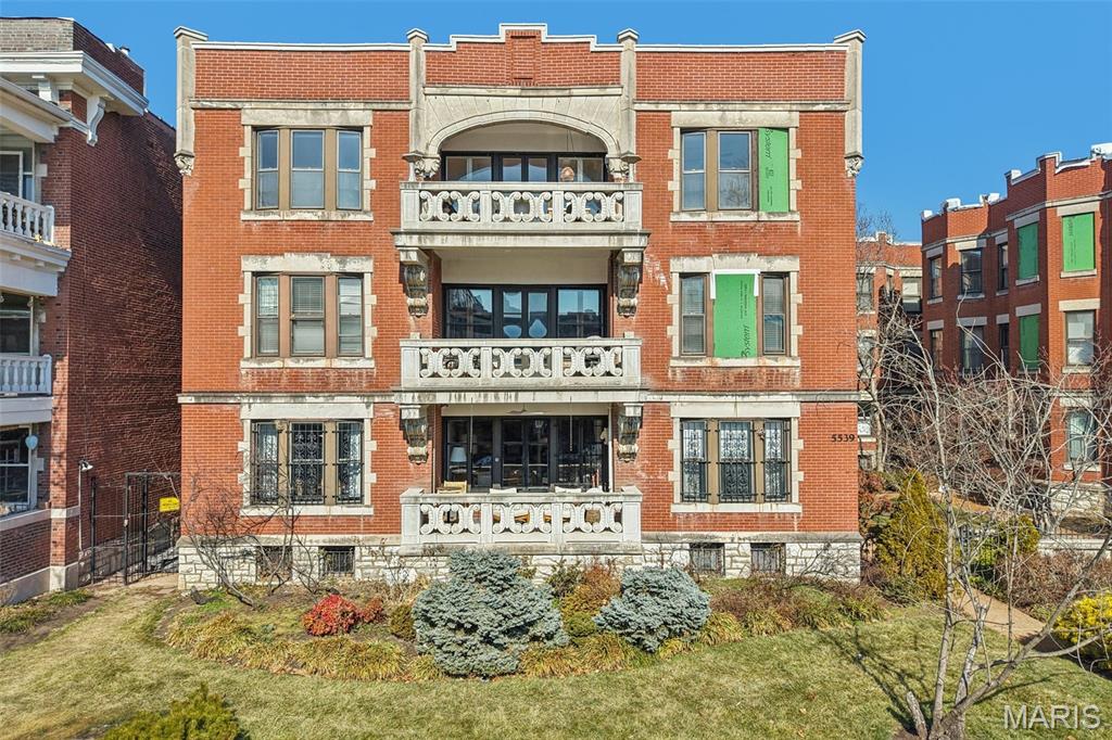 Waterman Condo 01 - Residential Lease