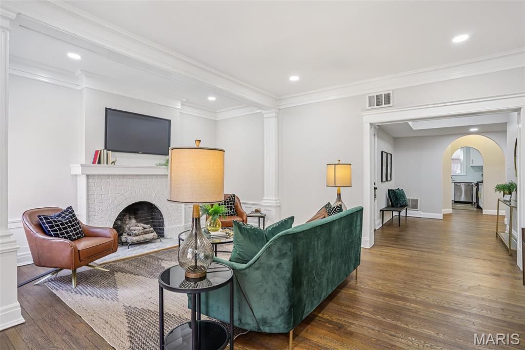 Waterman Condo 01 - Residential Lease