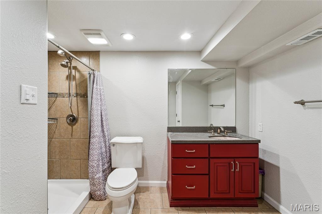 Oak Terrace - Residential