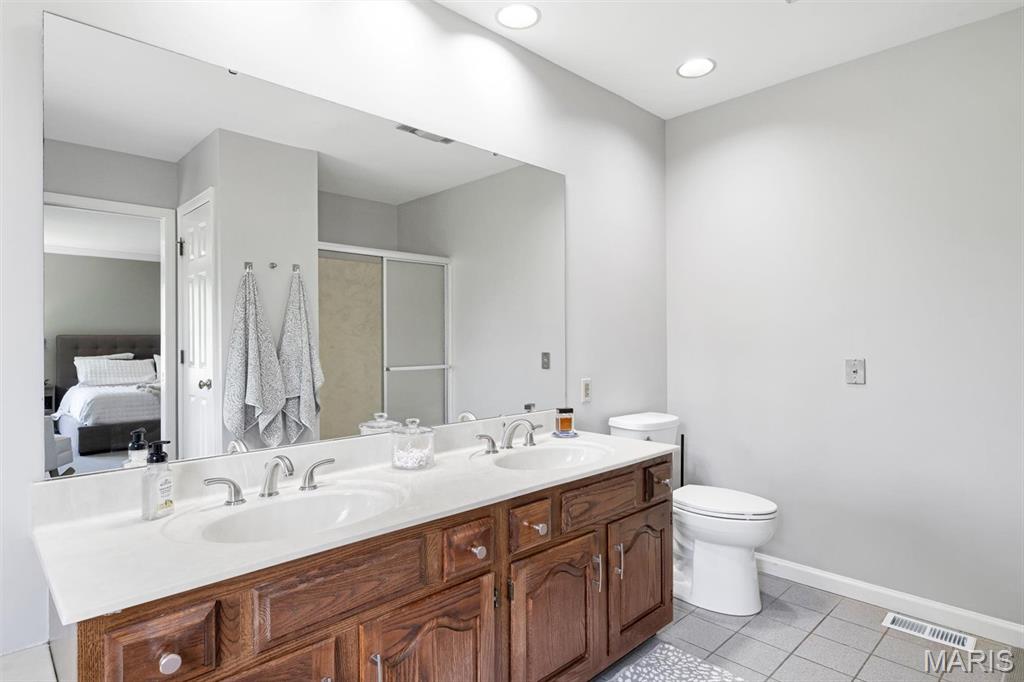 Thousand Oaks One - Residential