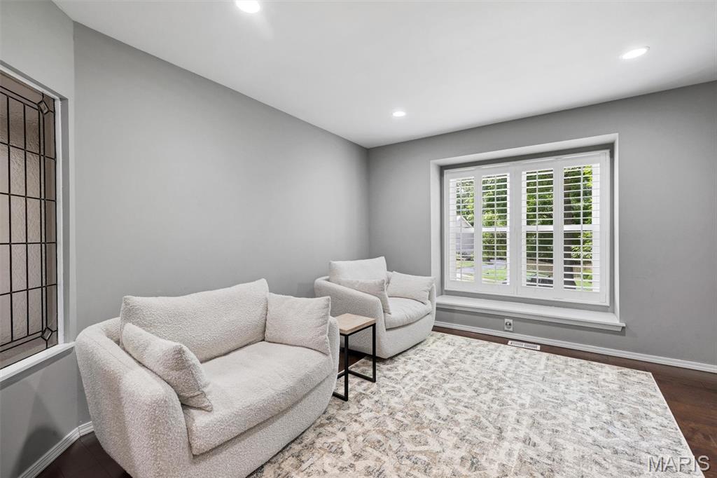 Thousand Oaks One - Residential