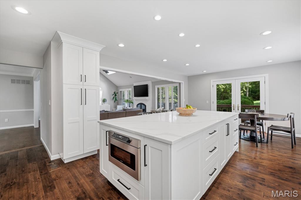 Thousand Oaks One - Residential