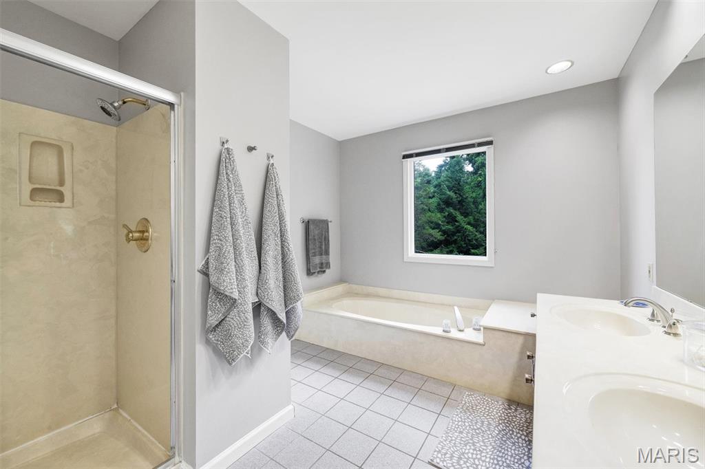 Thousand Oaks One - Residential