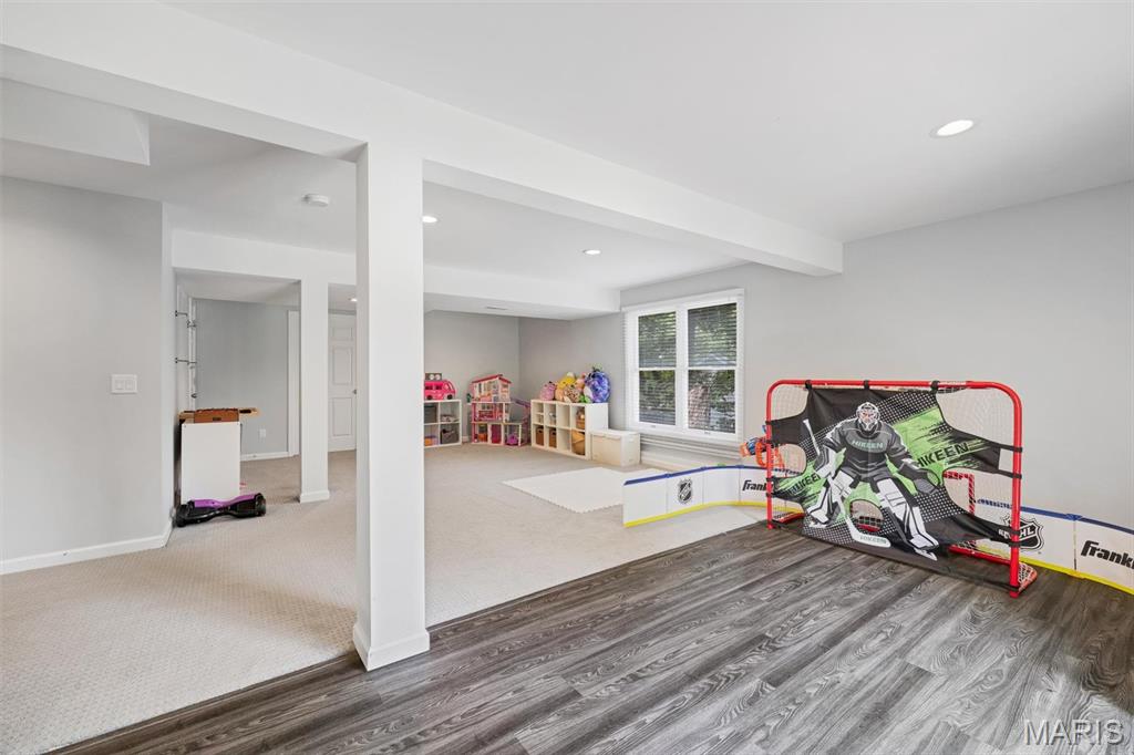 Thousand Oaks One - Residential