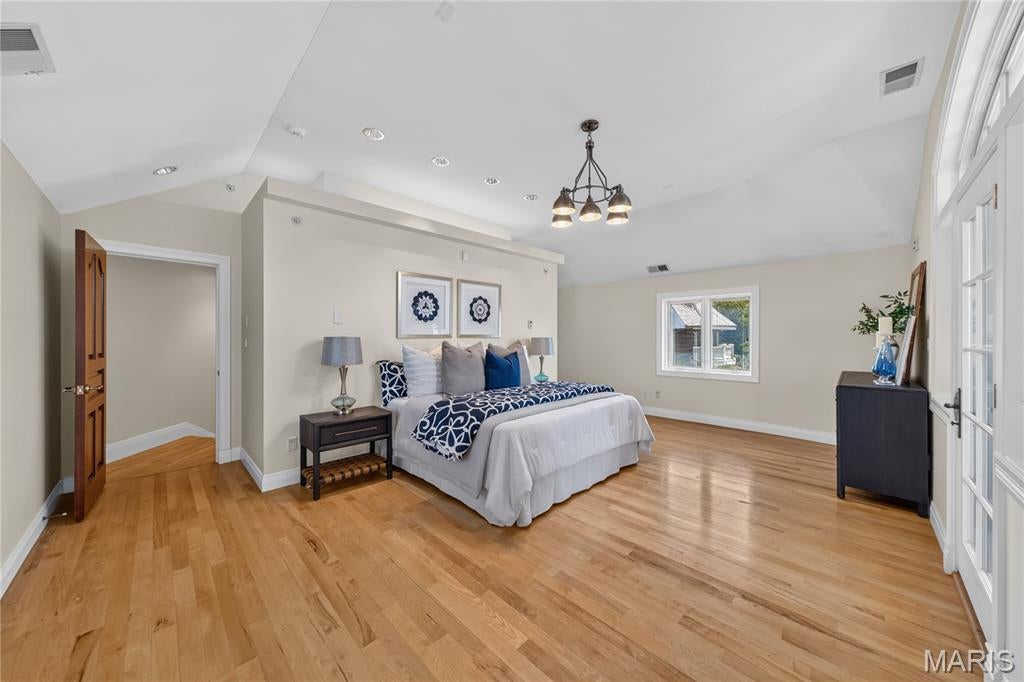 Country Hill Manor - Residential