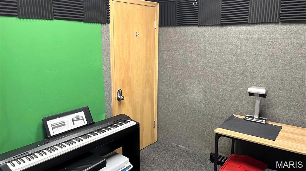 Washington Blvd Second Add - Commercial Sale