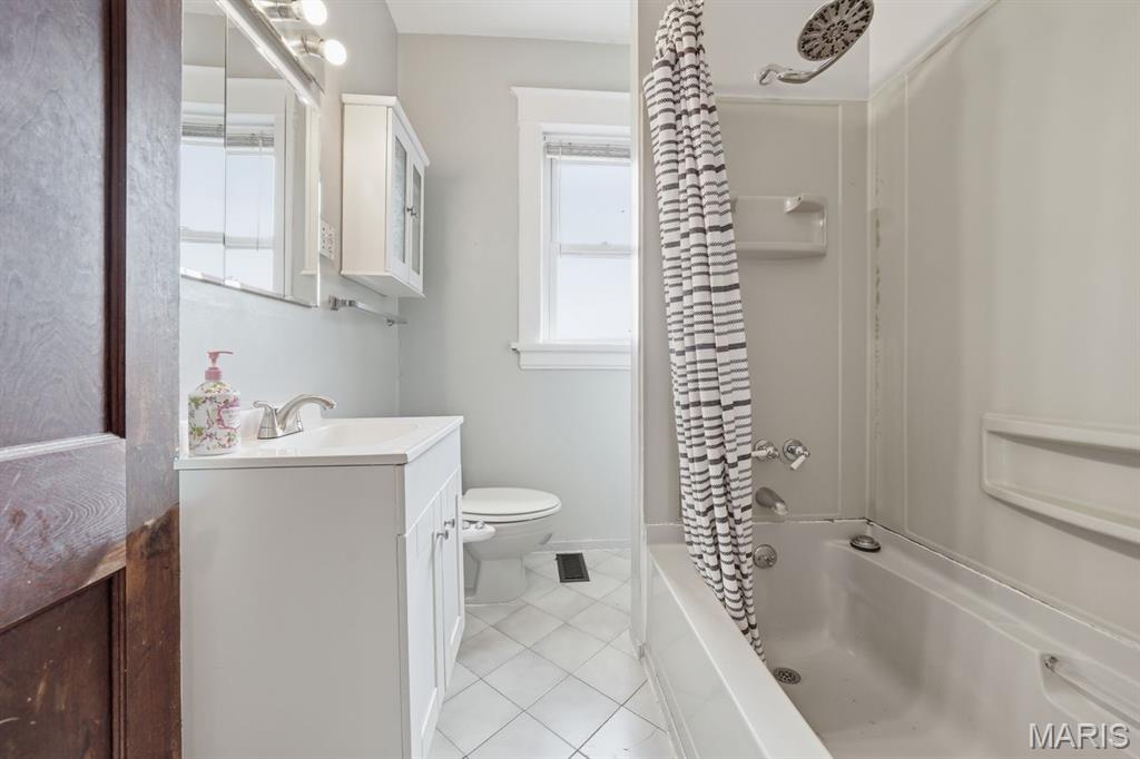 Muths McCausland Terrace - Residential