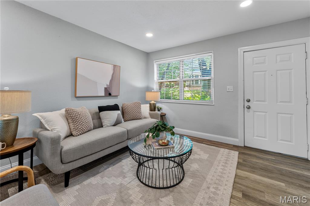Brentwood Forest Condo Ph Four - Residential