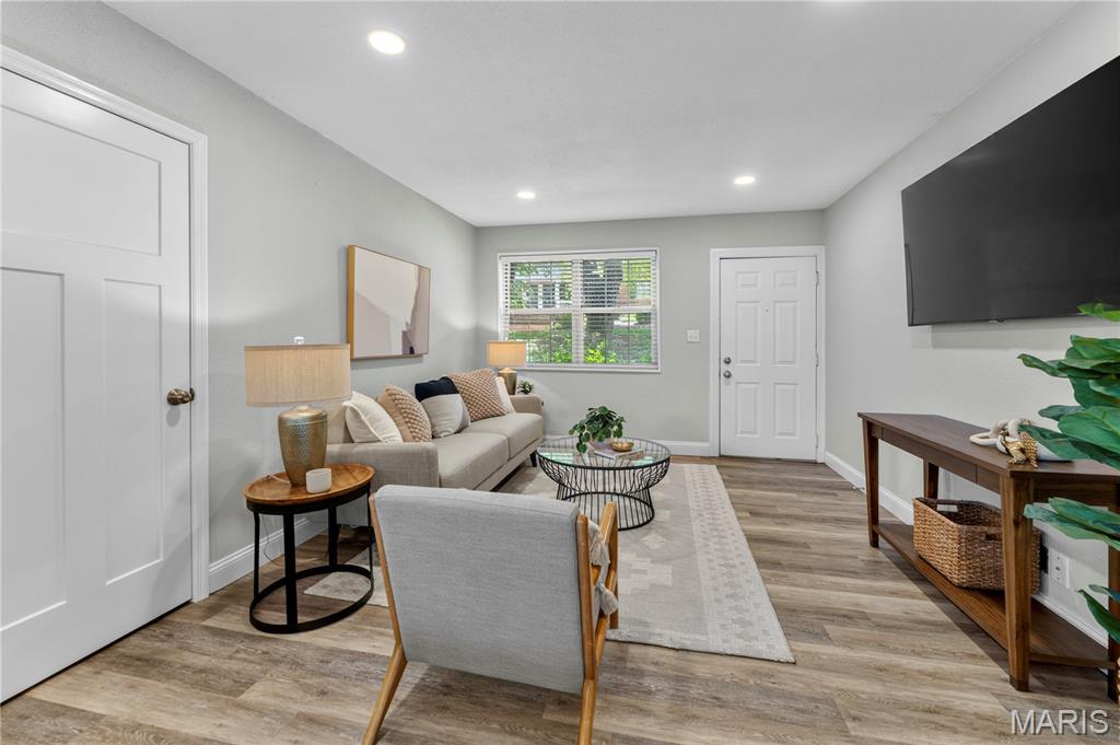 Brentwood Forest Condo Ph Four - Residential