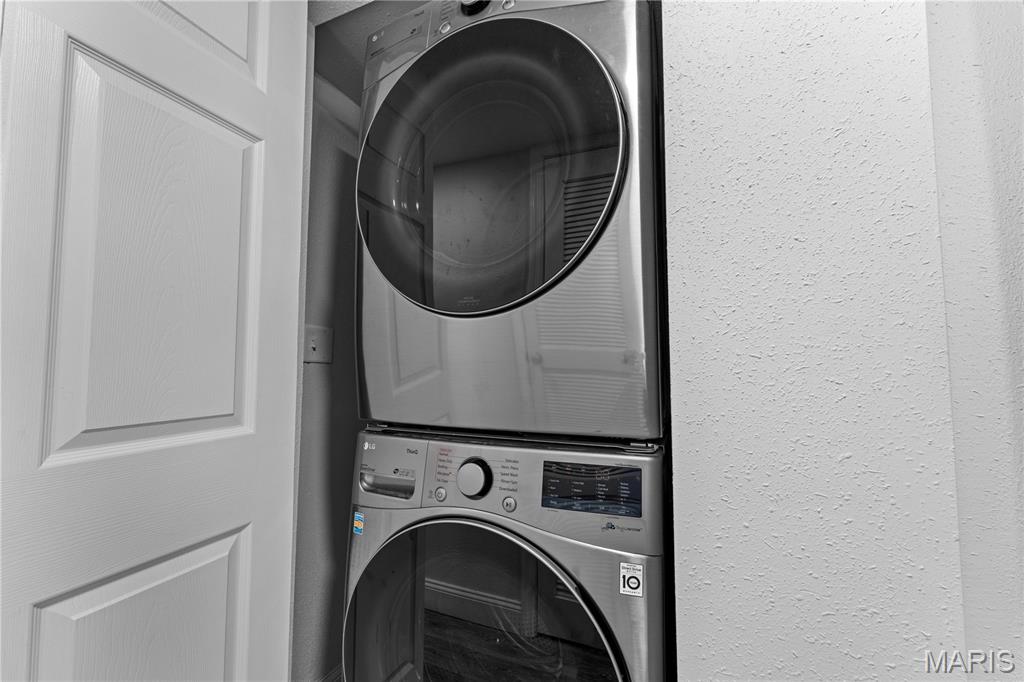 Brentwood Forest Condo Ph Four - Residential