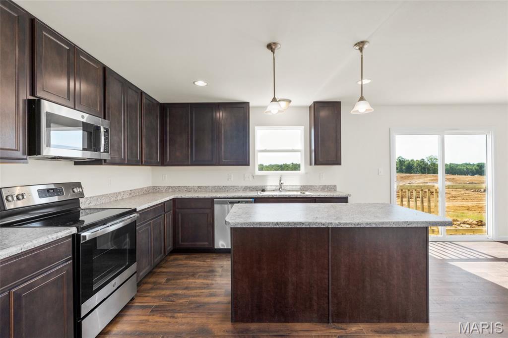Wilmer Crossing Manors 153 - Residential