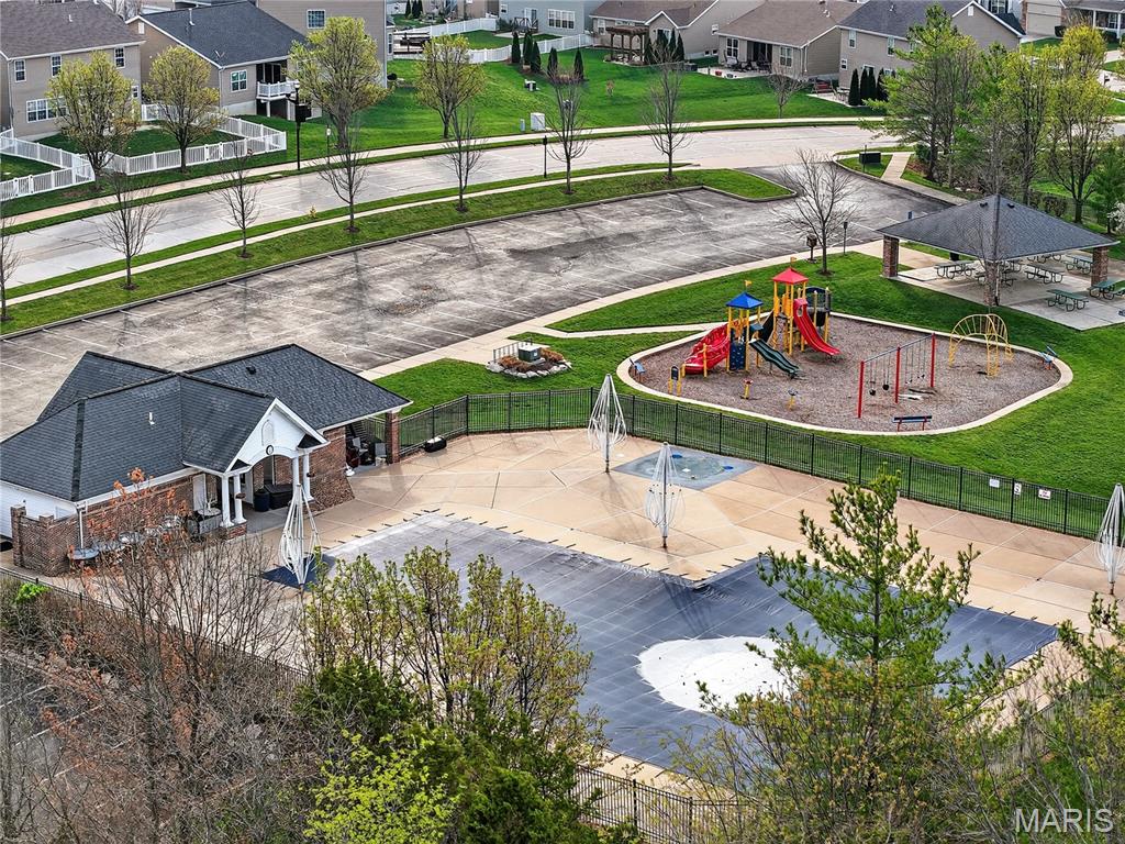 Wyndgate Village B #3-B - Residential