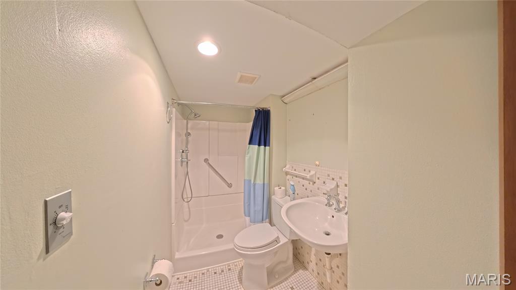 Mitchell Place 1st Add - Residential