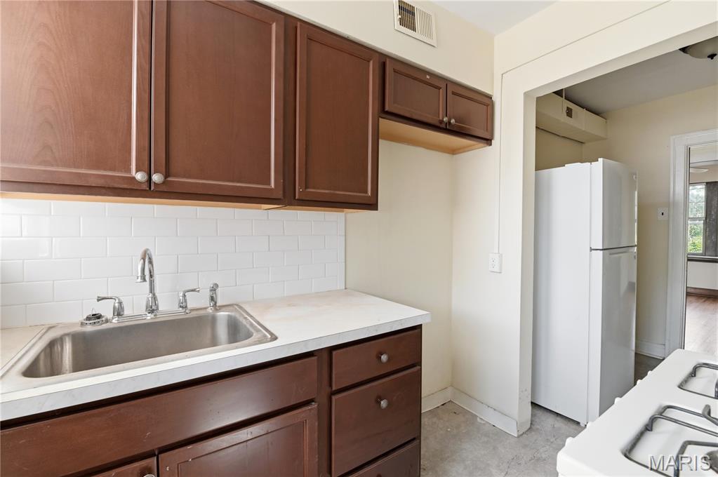 South Kingshighway Terrace Add - Residential Income
