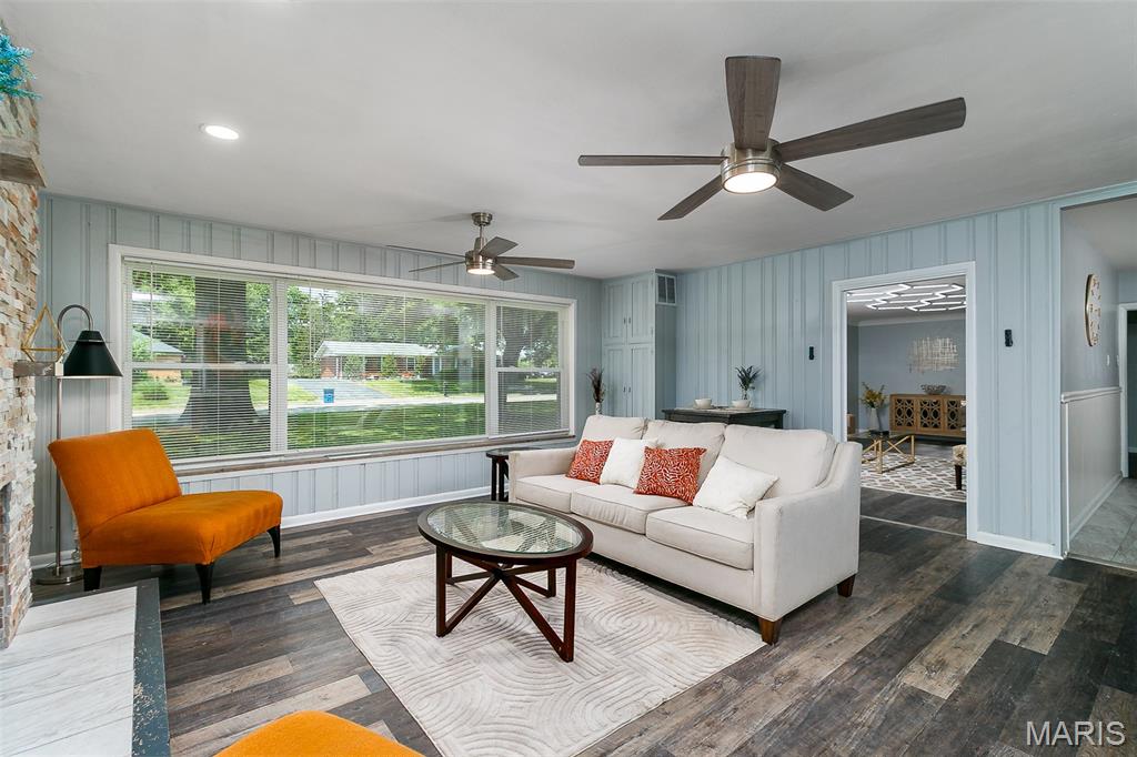 Maple Crest 1 - Residential