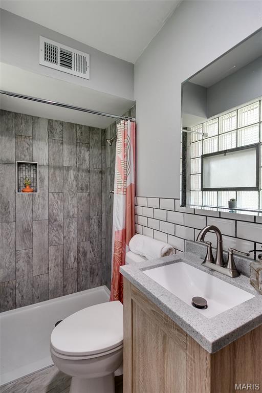 Maple Crest 1 - Residential