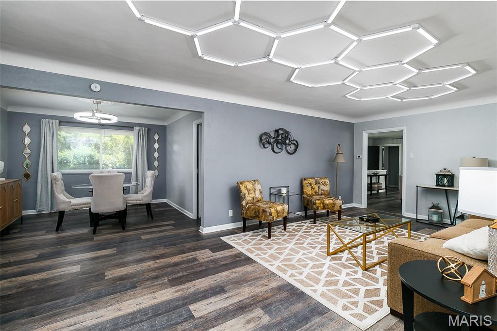 Maple Crest 1 - Residential