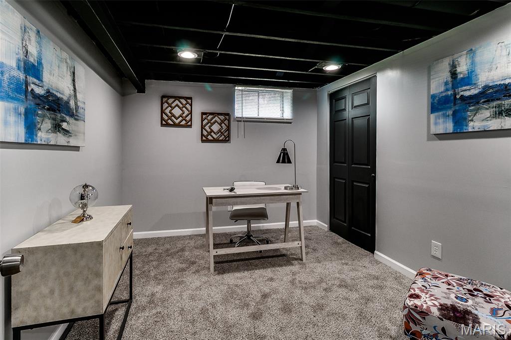 Maple Crest 1 - Residential