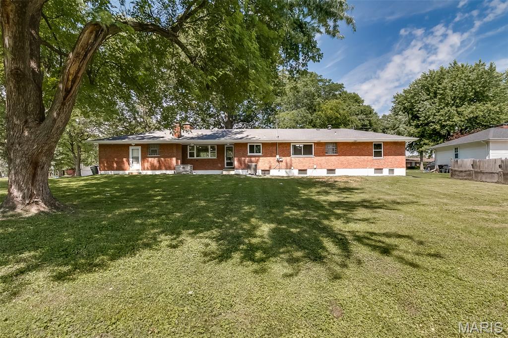 Maple Crest 1 - Residential