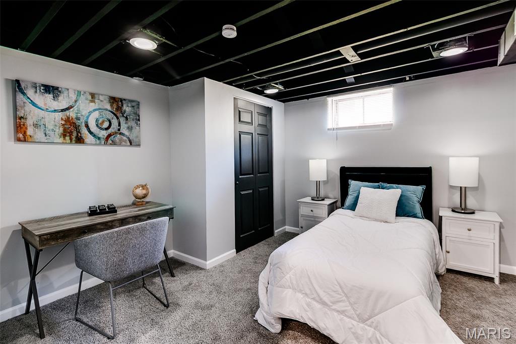 Maple Crest 1 - Residential