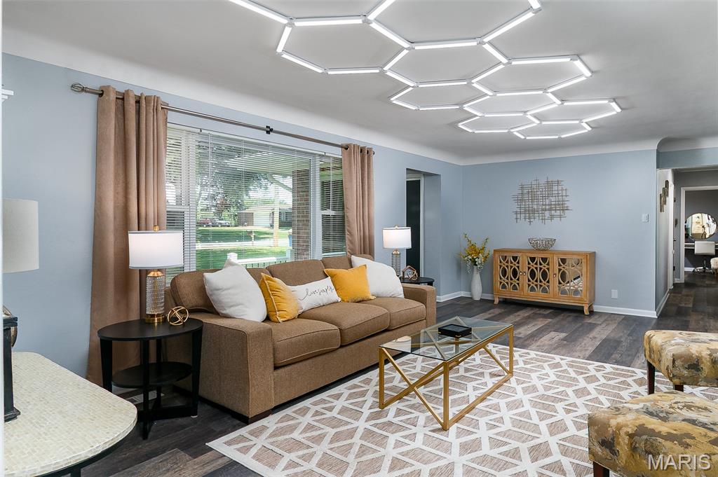 Maple Crest 1 - Residential