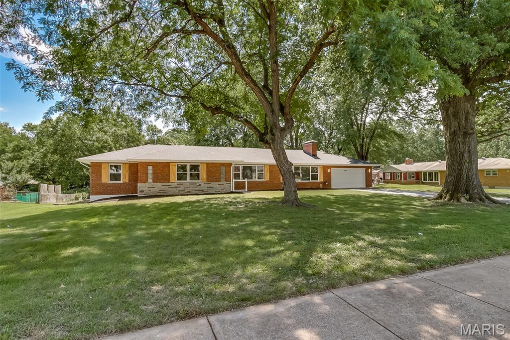 Maple Crest 1 - Residential