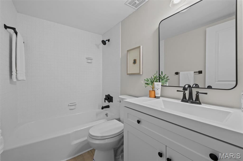 Forum West Condo Sec 2 - Residential