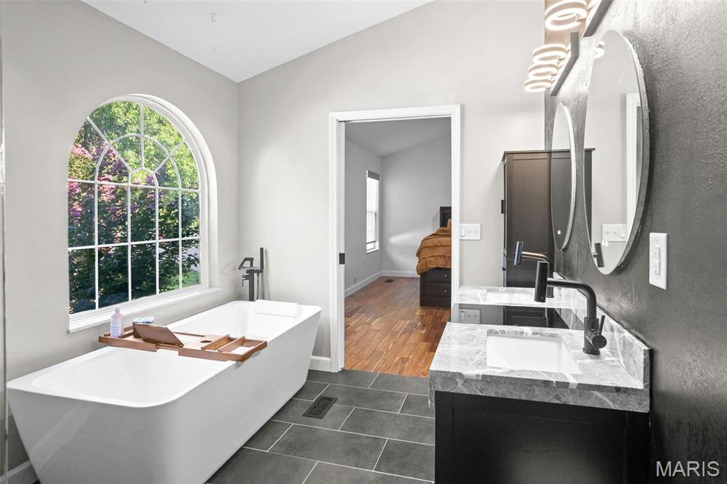 Manors At Woodfield 4th Add - Residential