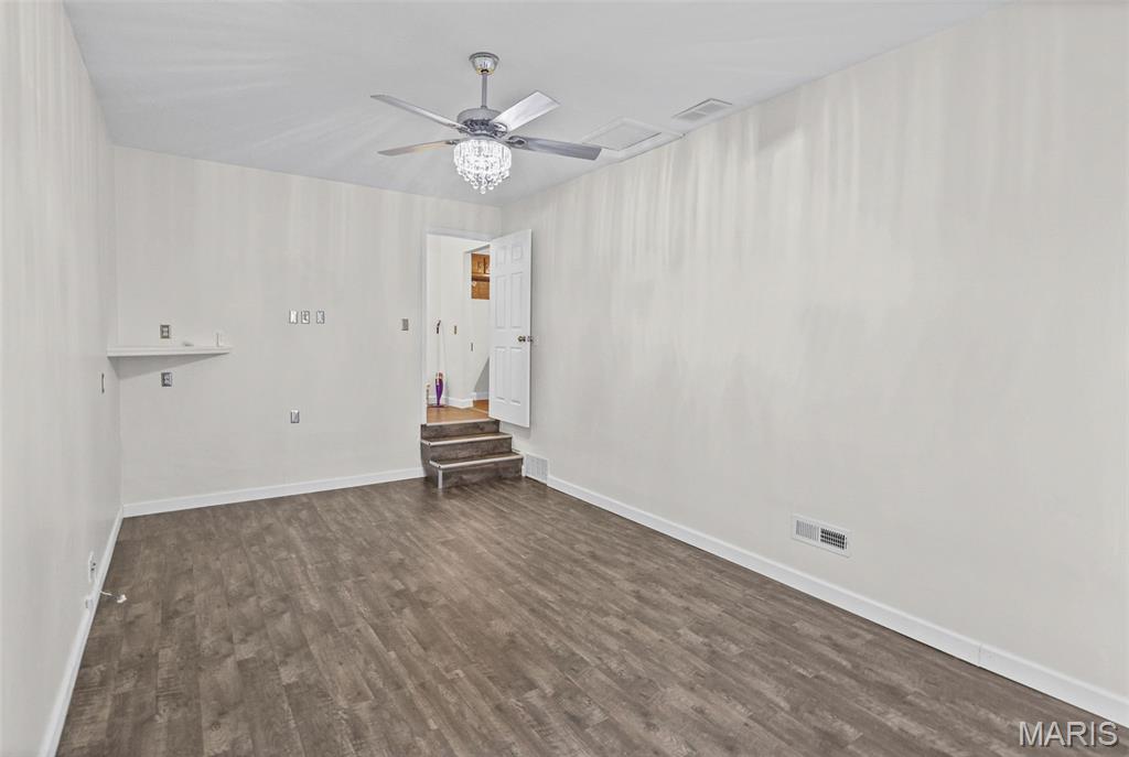 Bruce Place 1st Add - Residential