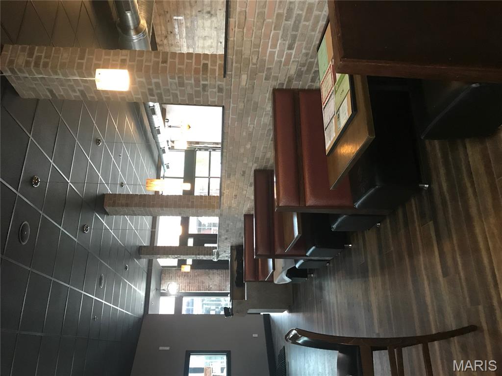 Collinsville - Commercial Sale