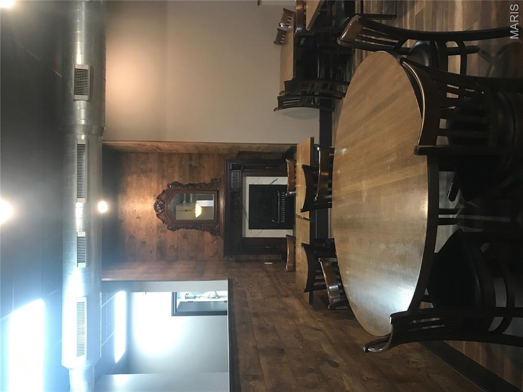 Collinsville - Commercial Sale