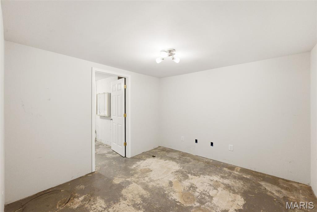 Cambridge Courts Condo - Residential