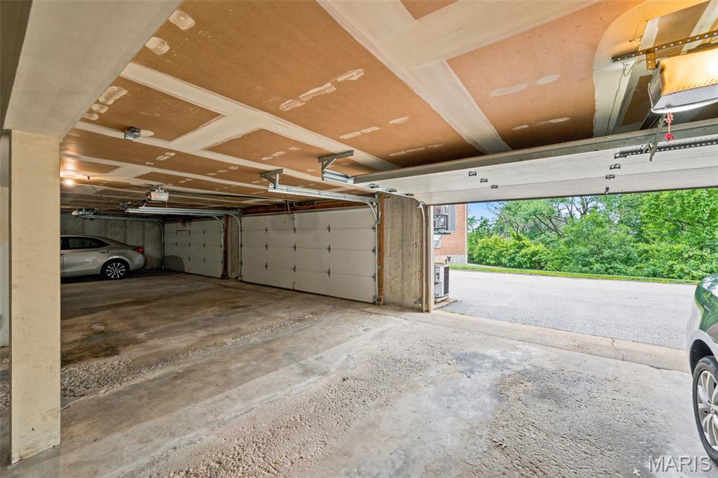 Cambridge Courts Condo - Residential