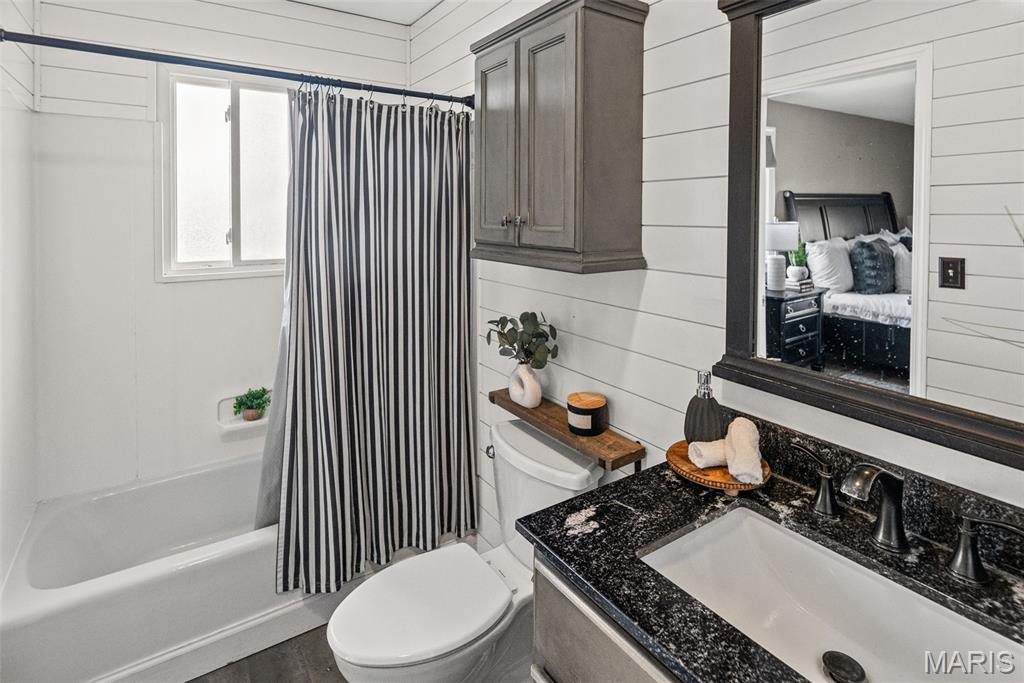Not in a subdivistion - Residential